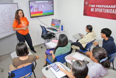 Inglés en Cevamar: La ventaja competitiva para los profesionales del turismo