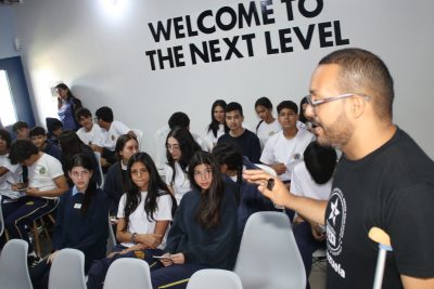 160 estudiantes de bachillerato fortalecen su visión profesional con el Career Counseling Program
