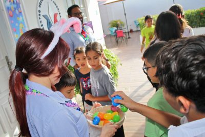 Tradición y aprendizaje, la búsqueda de los huevos de Pascua en Cevamar