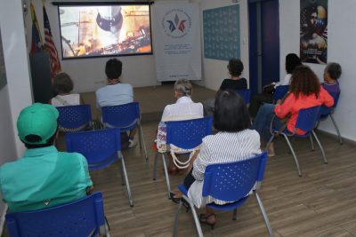Una tarde de cine e inspiración en Cevamar con la travesía de José Hernández a la NASA